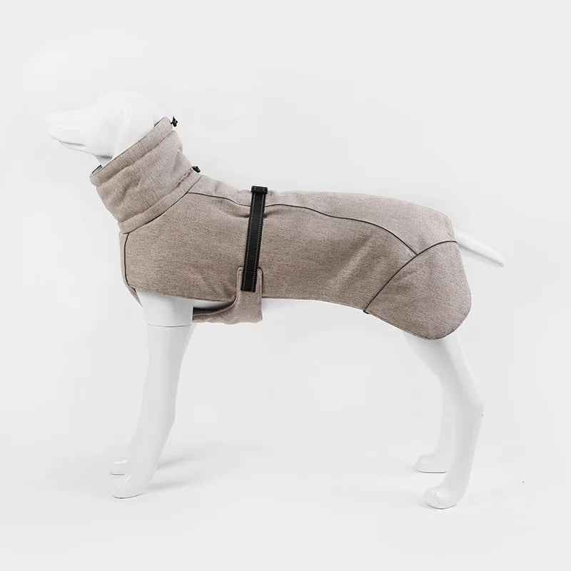 Eleganter Wintermantel für große Hunde – Stil und Komfort für die kalte Jahreszeit - The Masked Frenchie