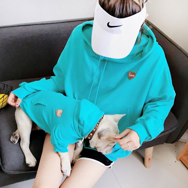 Partner Look! Kapuzenpulli in poppigen Farben - The Masked Frenchie
