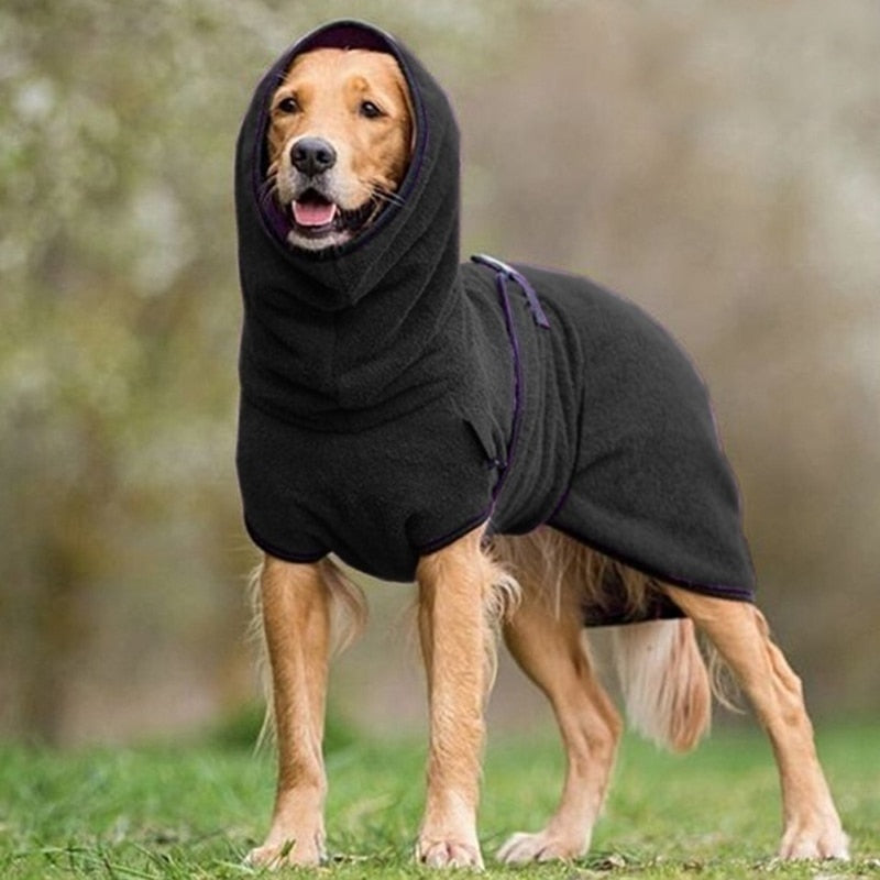 Kältebeständiger Universalmantel aus Fleece - die Beste  bei The Masked Frenchie - Nur €15.99!