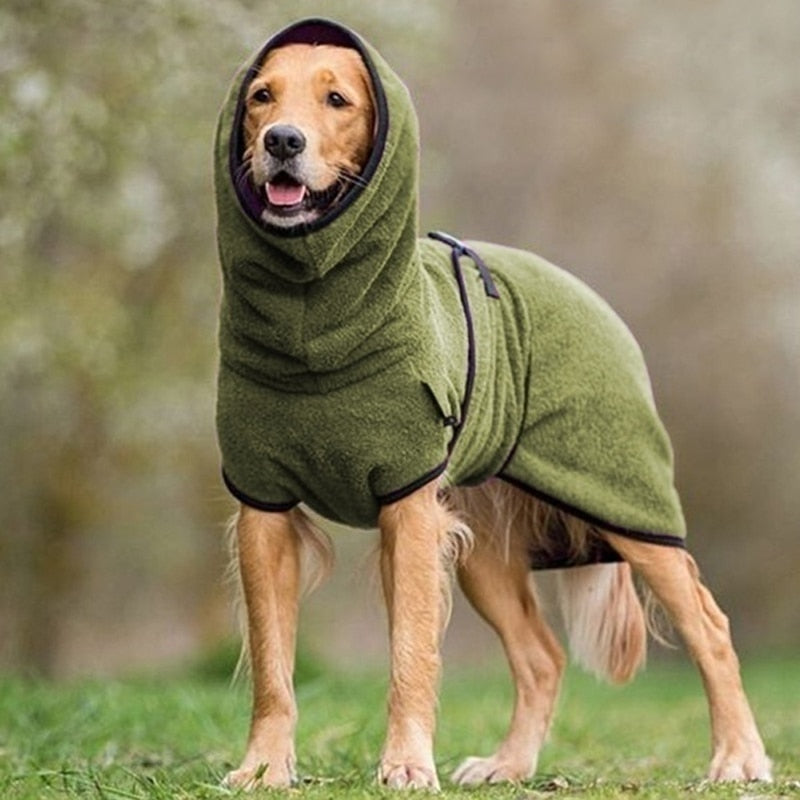 Kältebeständiger Universalmantel aus Fleece - die Beste  bei The Masked Frenchie - Nur €15.99!