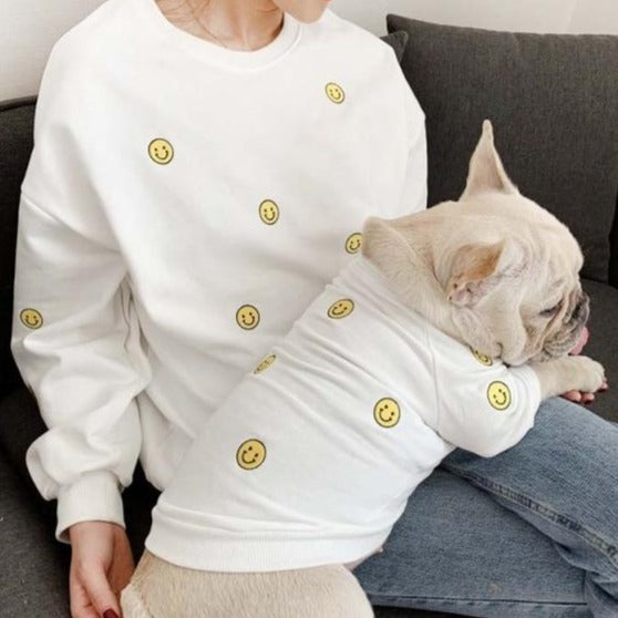 Twin Look! Gute Laune Pulli - die Beste Hundebekleidung bei The Masked Frenchie - Nur €24.99!