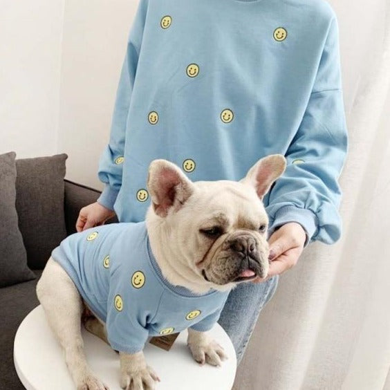 Twin Look! Gute Laune Pulli - die Beste Hundebekleidung bei The Masked Frenchie - Nur €24.99!